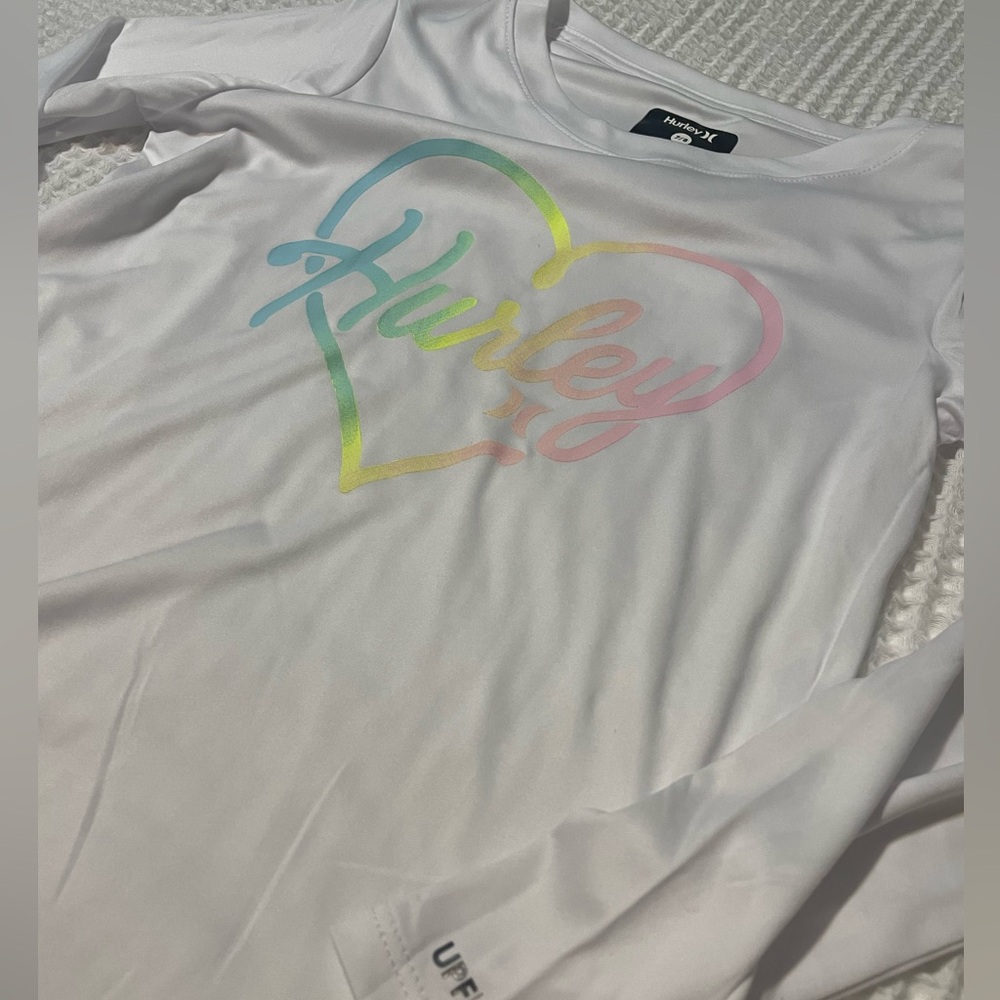 NWOT Hurley White Long Sleeve Rash-guard